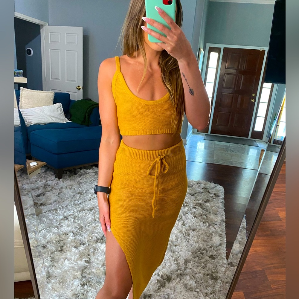Vici yellow two piece skirt set